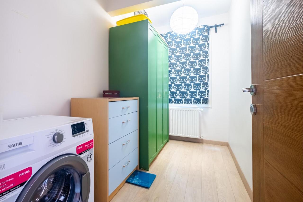 Flat With Balcony Near Bull Statue In Kadikoy Apartment Istanbul Luaran gambar